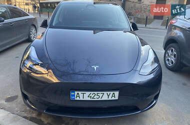 Позашляховик / Кросовер Tesla Model Y 2024 в Івано-Франківську