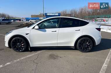 Внедорожник / Кроссовер Tesla Model Y 2022 в Киеве
