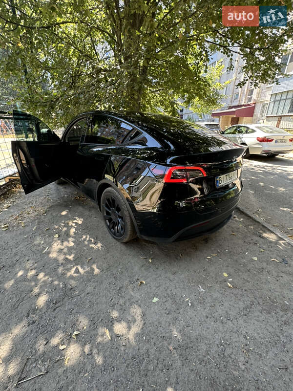 Внедорожник / Кроссовер Tesla Model Y 2022 в Полтаве