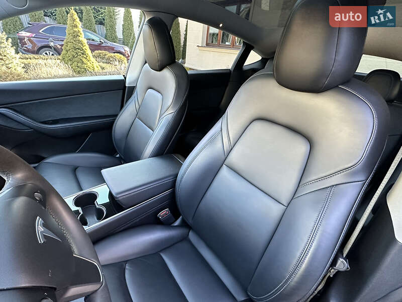 Внедорожник / Кроссовер Tesla Model Y 2020 в Ужгороде