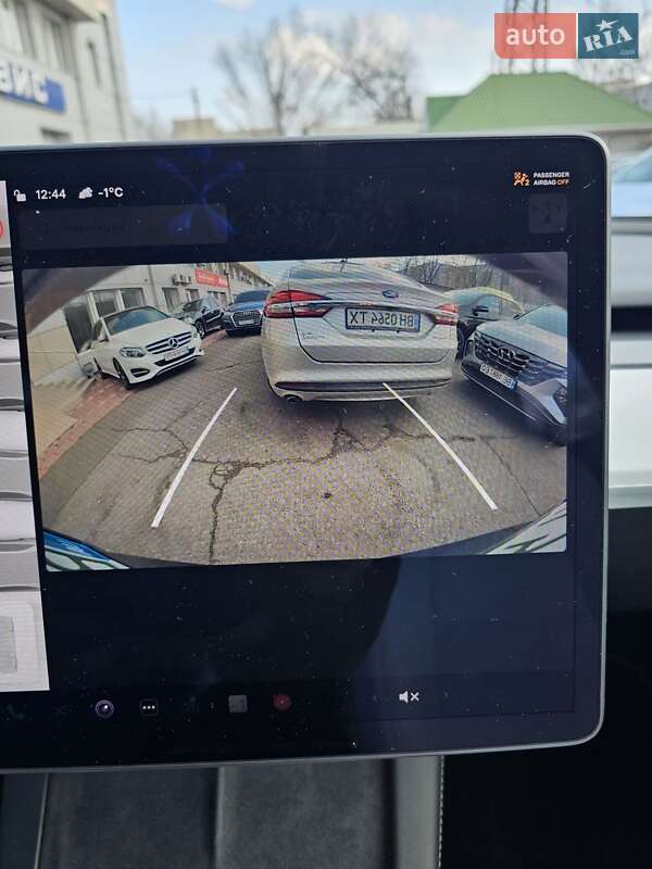Внедорожник / Кроссовер Tesla Model Y 2021 в Одессе