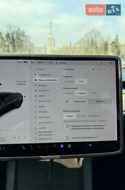 Внедорожник / Кроссовер Tesla Model Y 2022 в 