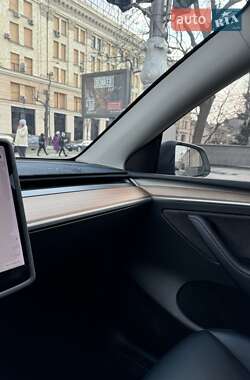 Внедорожник / Кроссовер Tesla Model Y 2022 в 