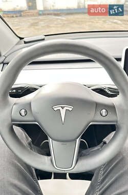 Позашляховик / Кросовер Tesla Model Y 2023 в 
