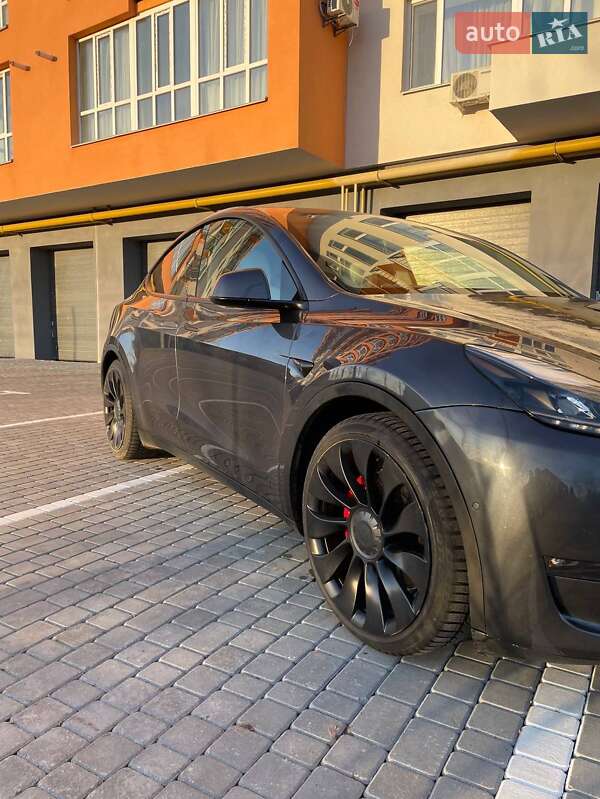 Внедорожник / Кроссовер Tesla Model Y 2022 в Броварах