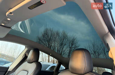Внедорожник / Кроссовер Tesla Model Y 2020 в 