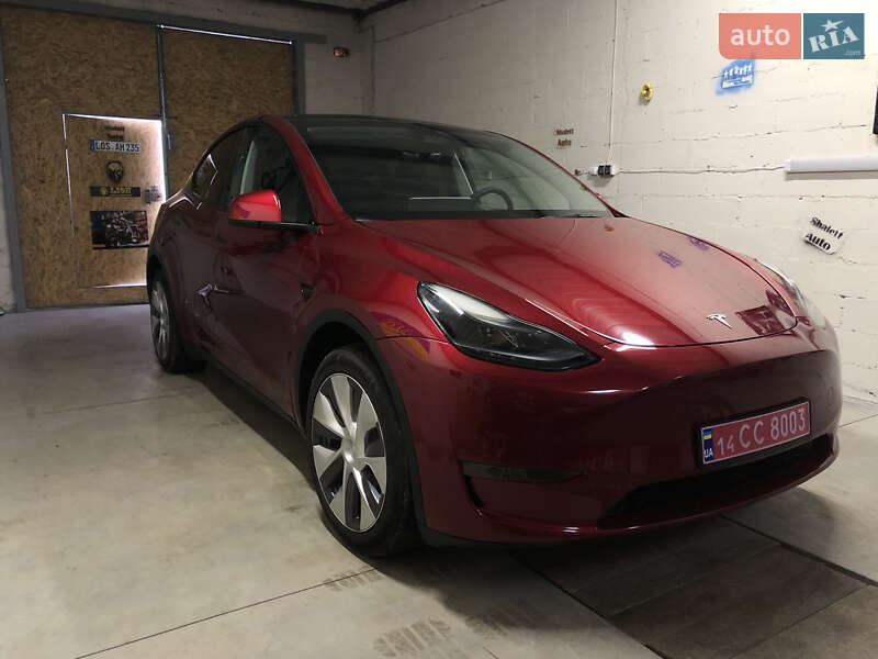 Позашляховик / Кросовер Tesla Model Y 2024 в Бучі