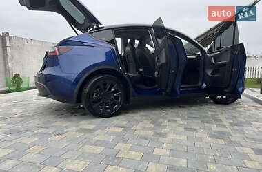 Внедорожник / Кроссовер Tesla Model Y 2023 в 