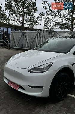 Внедорожник / Кроссовер Tesla Model Y 2021 в Ровно