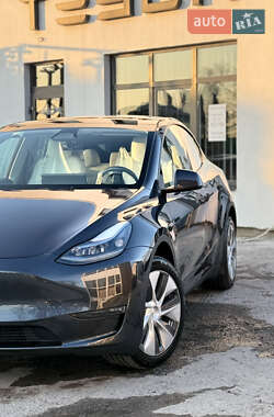 Внедорожник / Кроссовер Tesla Model Y 2024 в 