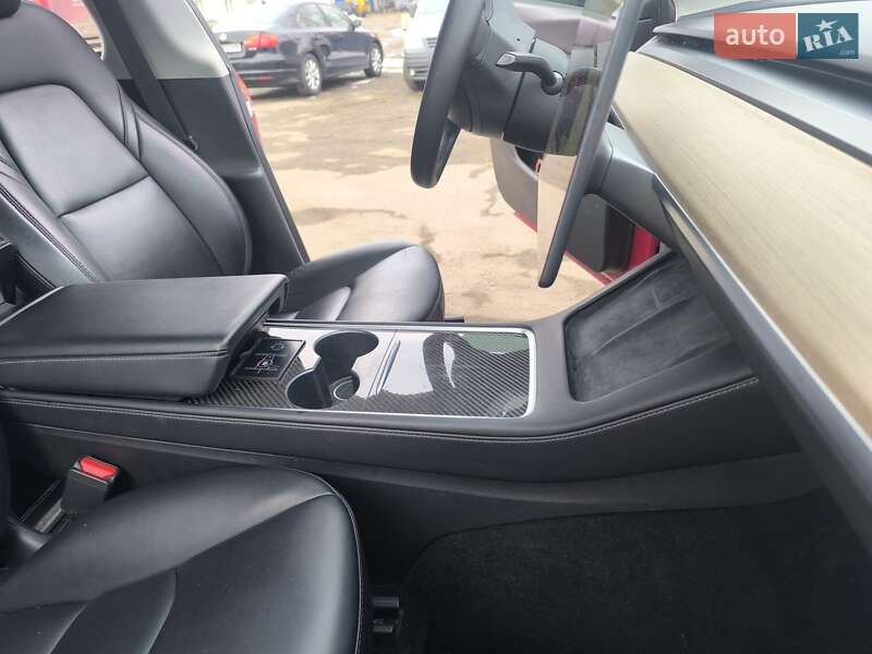 Позашляховик / Кросовер Tesla Model Y 2022 в Києві