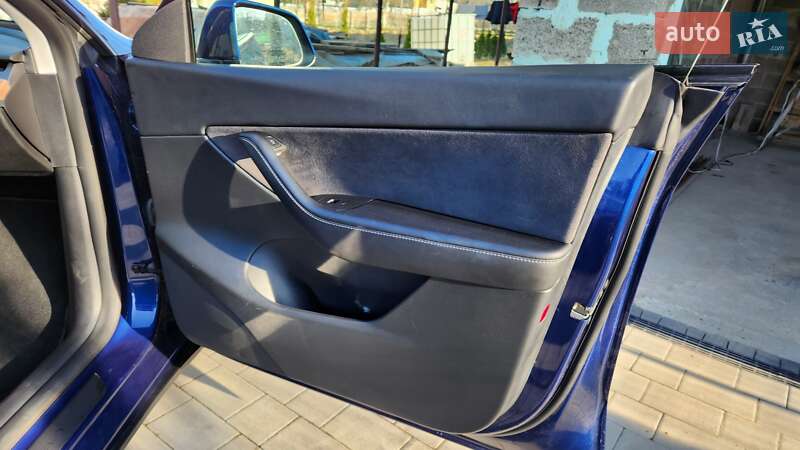 Позашляховик / Кросовер Tesla Model Y 2021 в Бориславі