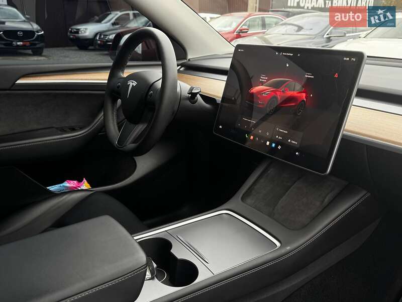 Позашляховик / Кросовер Tesla Model Y 2023 в Харкові
