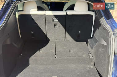 Внедорожник / Кроссовер Tesla Model Y 2022 в 