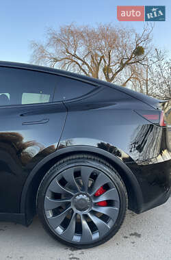 Внедорожник / Кроссовер Tesla Model Y 2022 в 