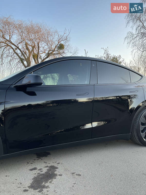 Внедорожник / Кроссовер Tesla Model Y 2022 в Ровно