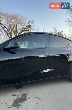 Внедорожник / Кроссовер Tesla Model Y 2022 в 