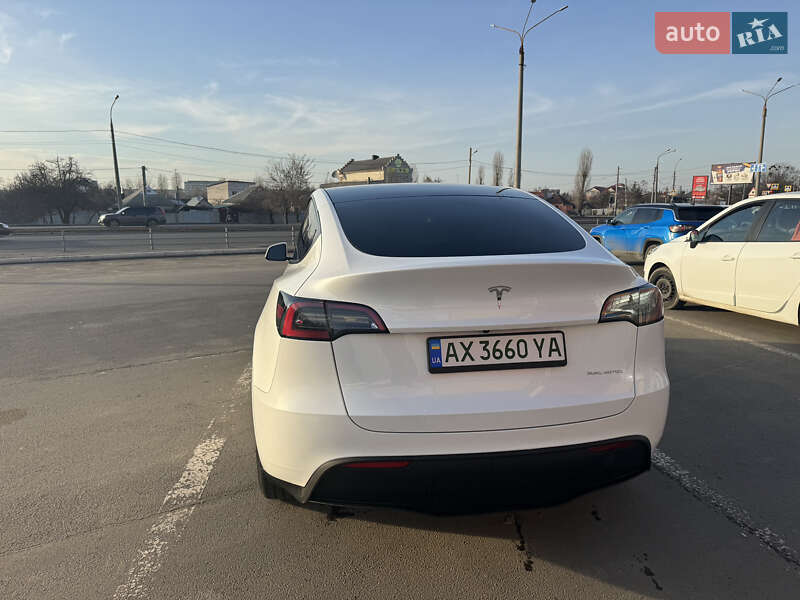 Позашляховик / Кросовер Tesla Model Y 2022 в Харкові