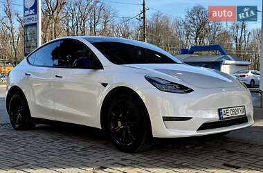 Внедорожник / Кроссовер Tesla Model Y 2022 в Днепре