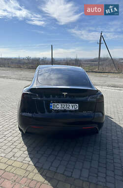 Позашляховик / Кросовер Tesla Model Y 2023 в 