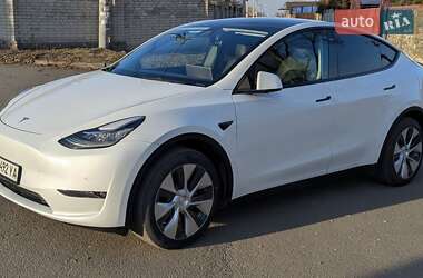 Внедорожник / Кроссовер Tesla Model Y 2021 в 