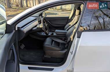 Внедорожник / Кроссовер Tesla Model Y 2021 в 