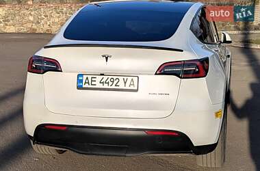 Внедорожник / Кроссовер Tesla Model Y 2021 в 