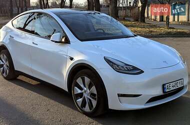 Внедорожник / Кроссовер Tesla Model Y 2021 в 