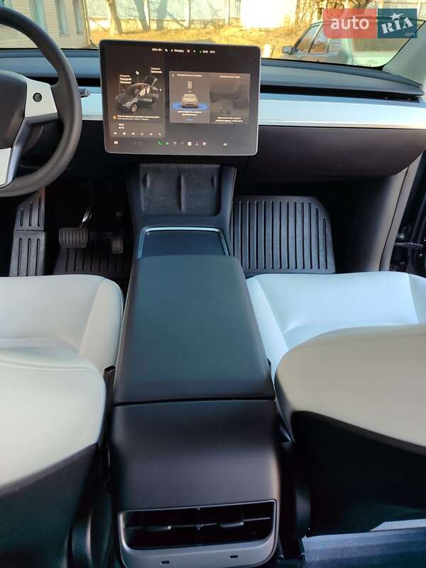 Позашляховик / Кросовер Tesla Model Y 2023 в Хмельницькому фото 9 Позашляховик / Кросовер Tesla Model Y 2023 в Хмельницькому