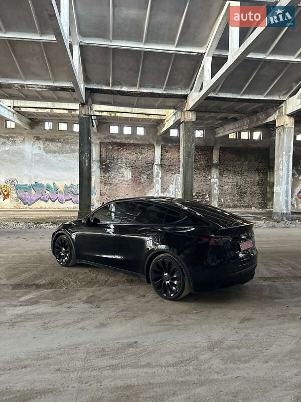 Внедорожник / Кроссовер Tesla Model Y 2022 в Львове