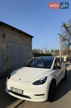Внедорожник / Кроссовер Tesla Model Y 2022 в 