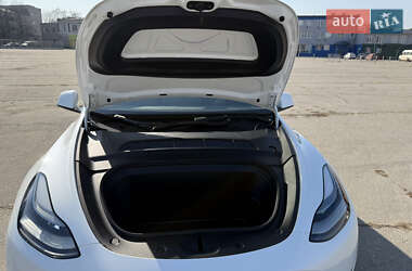 Внедорожник / Кроссовер Tesla Model Y 2023 в 