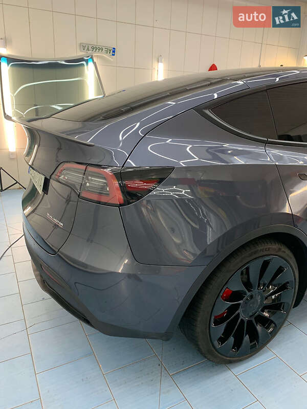 Внедорожник / Кроссовер Tesla Model Y 2022 в Днепре
