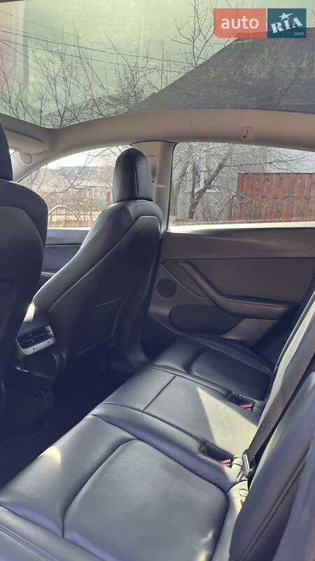 Позашляховик / Кросовер Tesla Model Y 2020 в Рівному