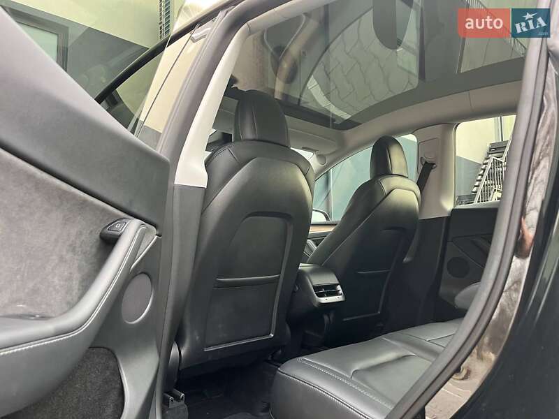 Позашляховик / Кросовер Tesla Model Y 2022 в Хмельницькому
