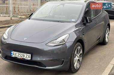Внедорожник / Кроссовер Tesla Model Y 2023 в 