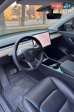 Позашляховик / Кросовер Tesla Model Y 2020 в 