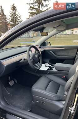 Внедорожник / Кроссовер Tesla Model Y 2023 в 