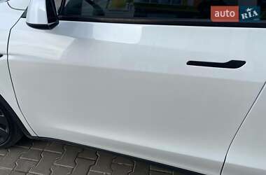Внедорожник / Кроссовер Tesla Model Y 2022 в 