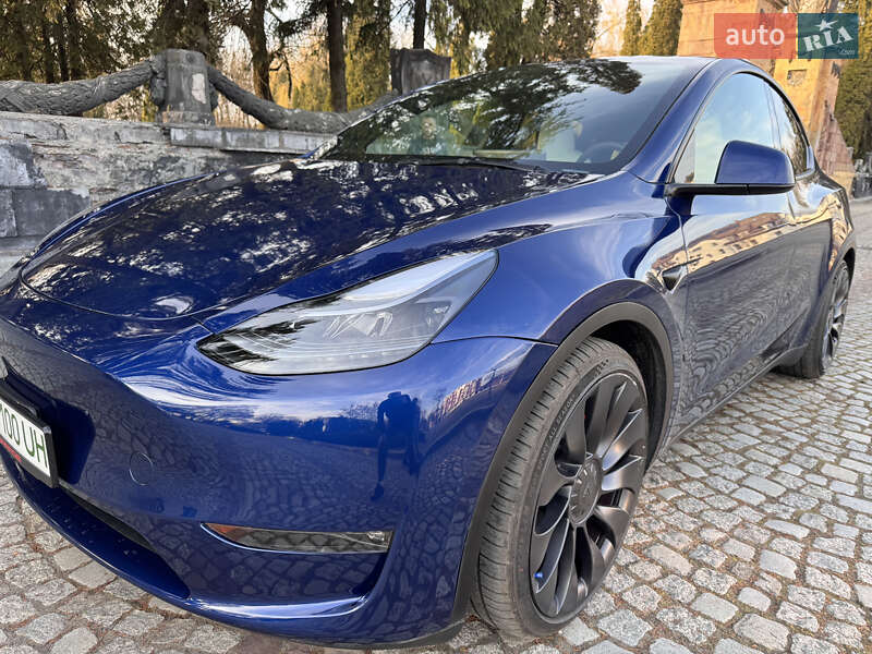 Позашляховик / Кросовер Tesla Model Y 2024 в Львові фото 7 Позашляховик / Кросовер Tesla Model Y 2024 в Львові