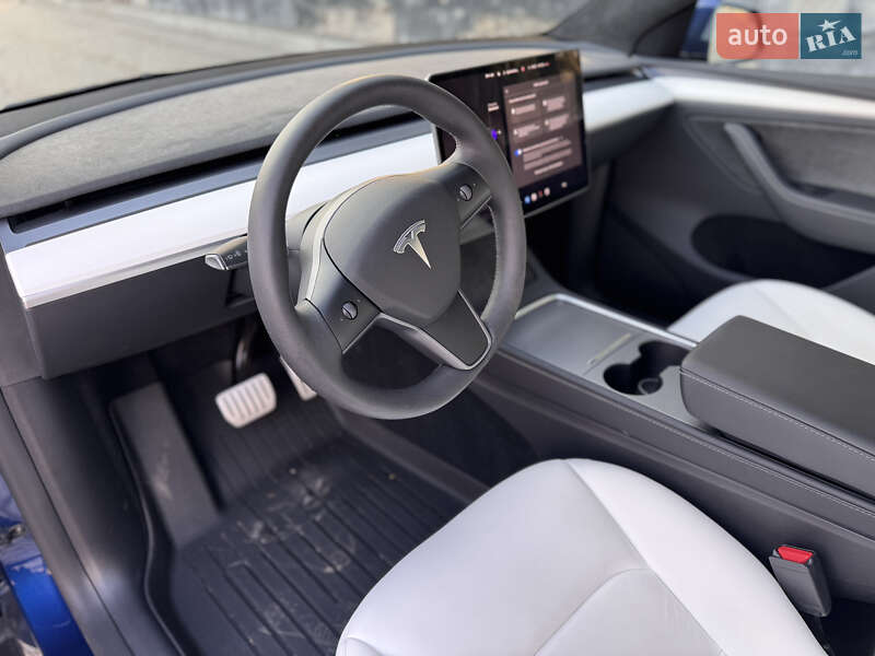 Позашляховик / Кросовер Tesla Model Y 2024 в Львові