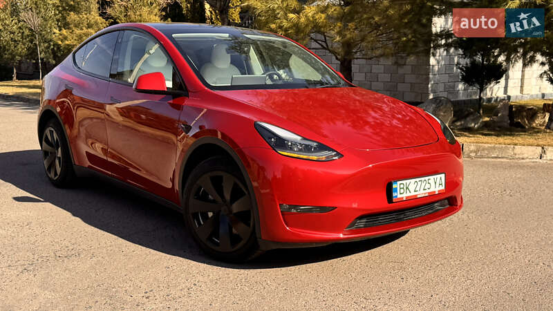 Внедорожник / Кроссовер Tesla Model Y 2022 в Ровно