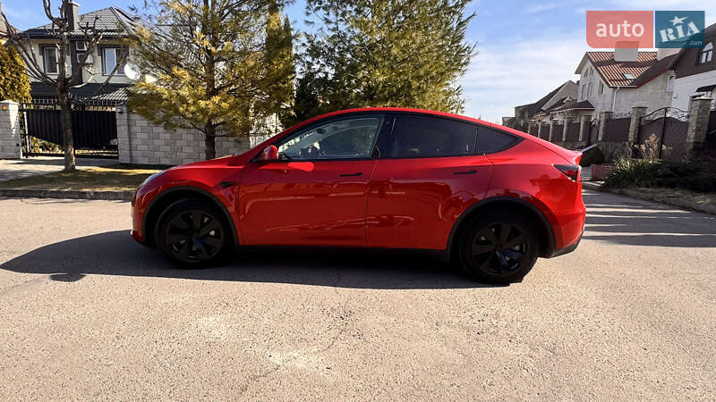 Внедорожник / Кроссовер Tesla Model Y 2022 в Ровно