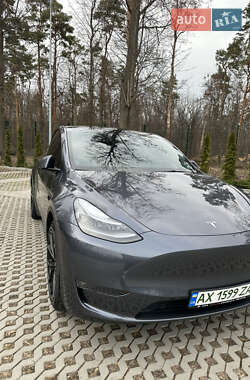 Позашляховик / Кросовер Tesla Model Y 2023 в 
