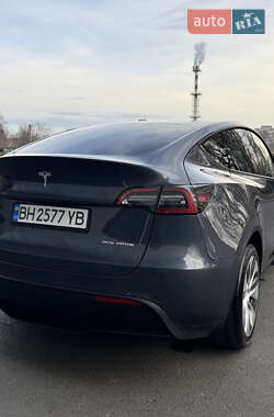 Внедорожник / Кроссовер Tesla Model Y 2021 в 
