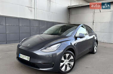Внедорожник / Кроссовер Tesla Model Y 2021 в 