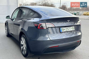 Внедорожник / Кроссовер Tesla Model Y 2021 в 