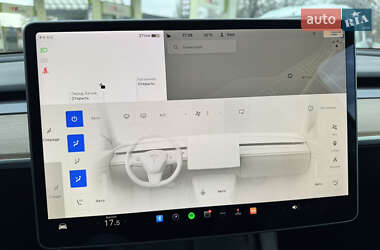 Внедорожник / Кроссовер Tesla Model Y 2021 в 