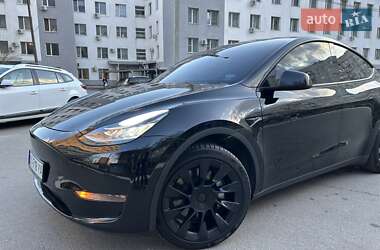 Внедорожник / Кроссовер Tesla Model Y 2022 в 