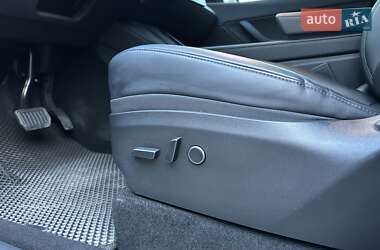 Внедорожник / Кроссовер Tesla Model Y 2022 в 